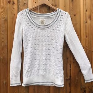 OLD NAVY: White and grey knit sweater